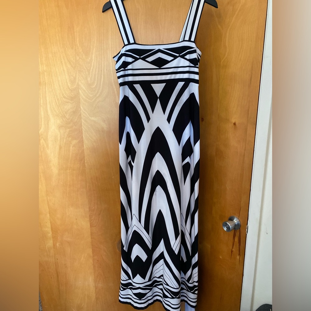 Black & White Ladies Dress